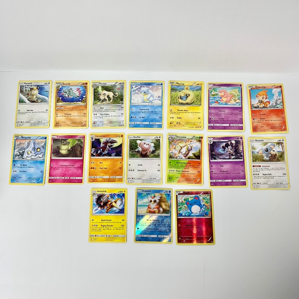 36 Pokémon Cards Lot